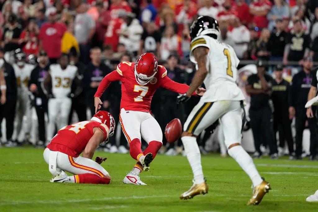 惊险刺激!球员们在场上呈现出无穷魄力的简单介绍 惊险刺激!球员们在场上呈现出无穷魄力的简单介绍