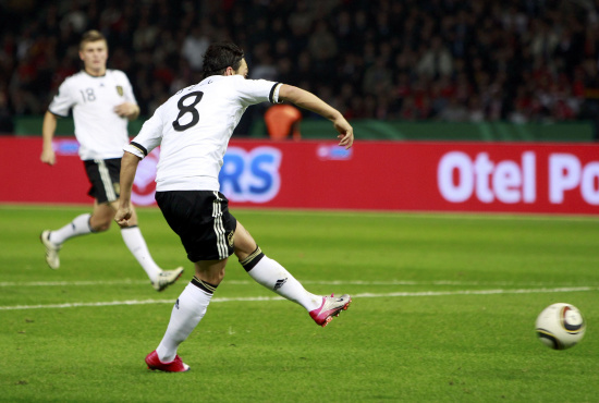 关于塞尔维亚队客场战胜智利队,欧预赛三连胜的信息 关于塞尔维亚队客场战胜智利队,欧预赛三连胜的信息