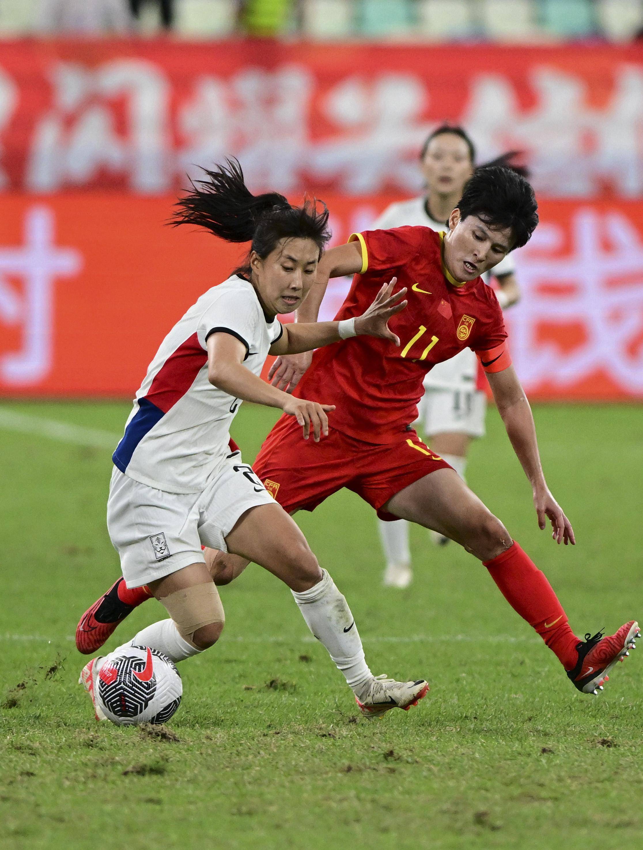 国际足球比赛中,中国女队夺得冠军 国际足球比赛中,中国女队夺得冠军