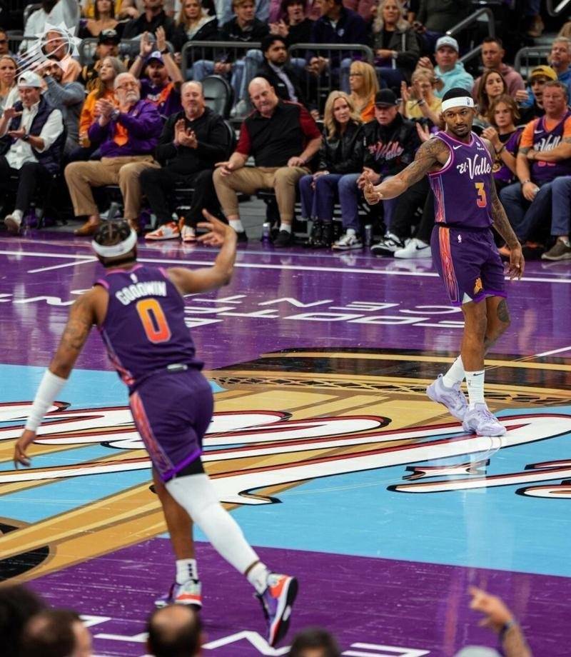 马刺逆转魔术,德罗赞砍下全队最高分 马刺逆转魔术,德罗赞砍下全队最高分