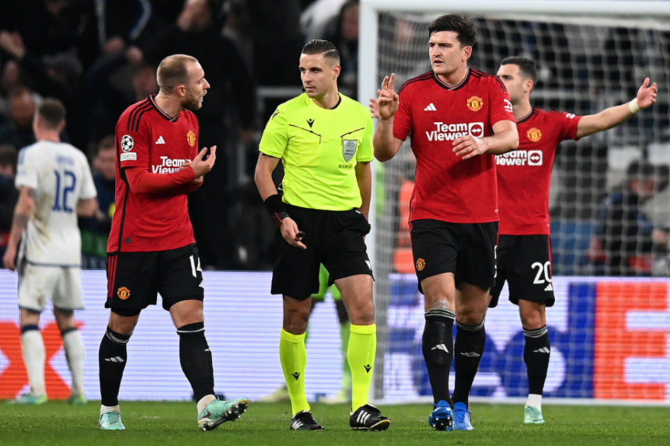 曼联主场失利,梅斯成为黑马突围 曼联主场失利,梅斯成为黑马突围