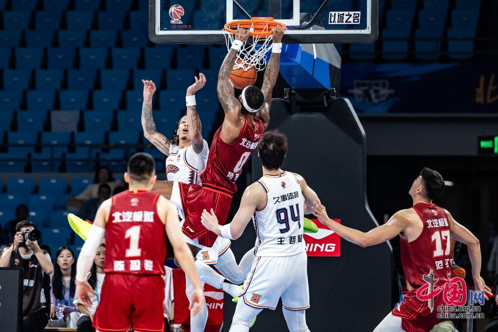 吉林男篮成功击败上海男篮,取得赛季开门红 吉林男篮成功击败上海男篮,取得赛季开门红