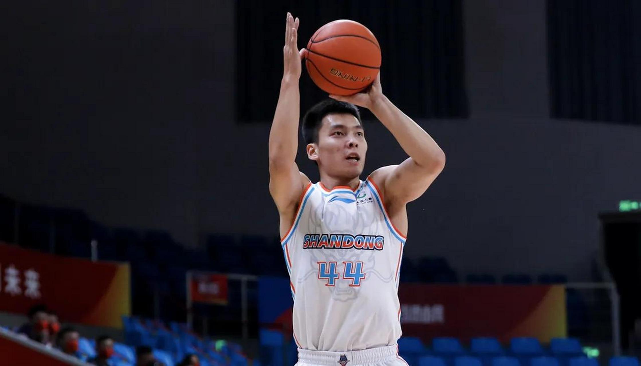 球场风云再起!篮球职业联赛冠军比拼即将开打的简单介绍 球场风云再起!篮球职业联赛冠军比拼即将开打的简单介绍