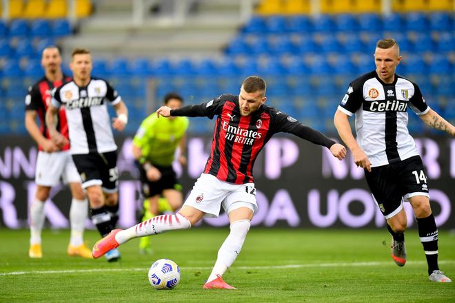 关于热那亚中场因红牌停赛,球队战绩受影响的信息 关于热那亚中场因红牌停赛,球队战绩受影响的信息