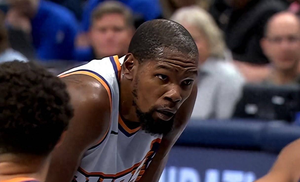 太阳队外援球员助力球队取得胜利 太阳队外援球员助力球队取得胜利