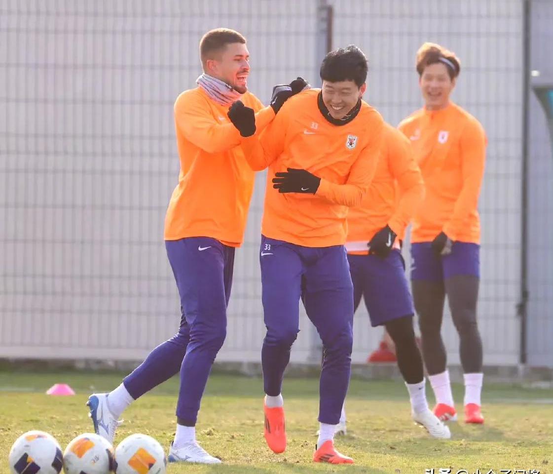 罗马球员迪亚瓦拉恢复训练,或将重返赛场的简单介绍 罗马球员迪亚瓦拉恢复训练,或将重返赛场的简单介绍