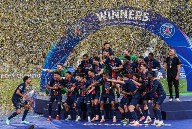 国际足坛精彩比赛,球队雄起展现实力的简单介绍 国际足坛精彩比赛,球队雄起展现实力的简单介绍