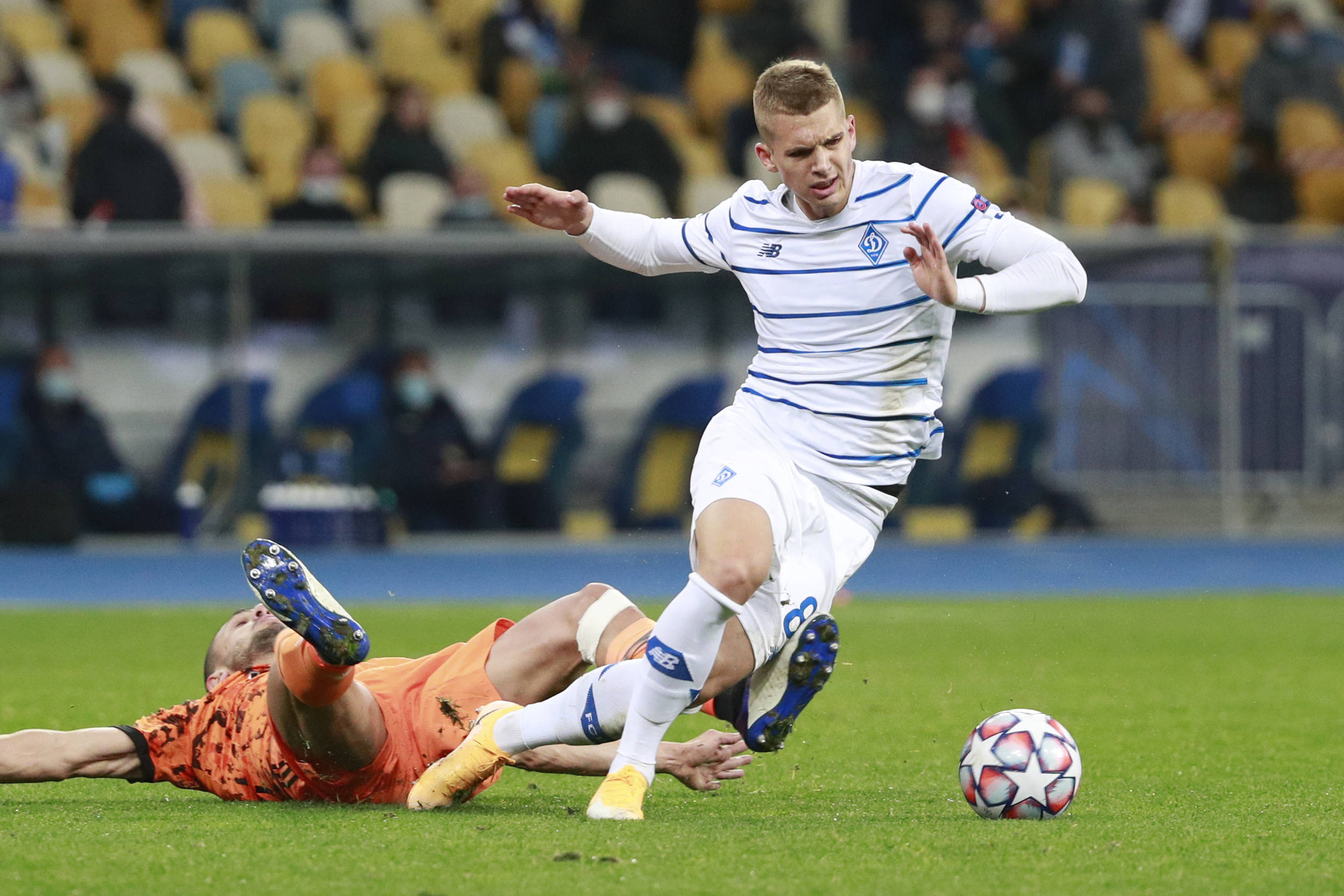 包含基辅迎来胜利,欧冠希望再现曙光的词条 包含基辅迎来胜利,欧冠希望再现曙光的词条