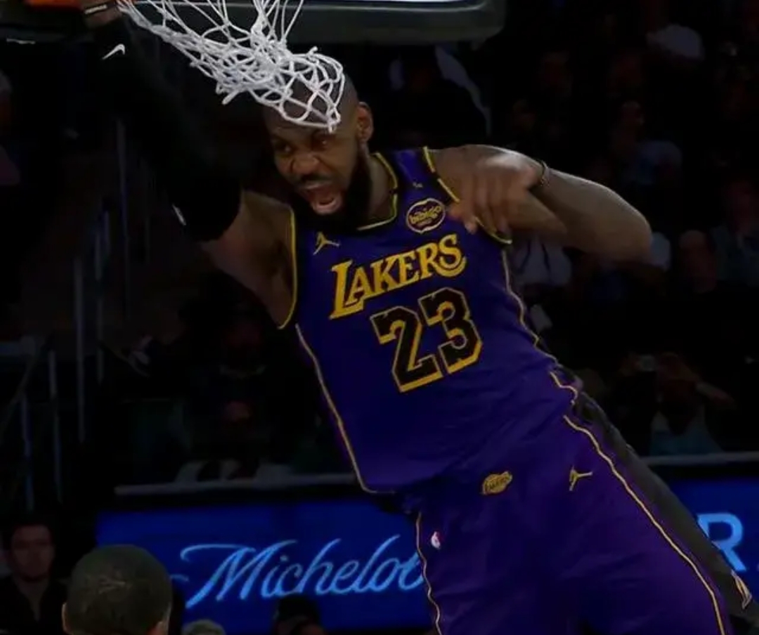 包含湖人队小将崭露头角,助攻拿下关键胜利的词条 包含湖人队小将崭露头角,助攻拿下关键胜利的词条