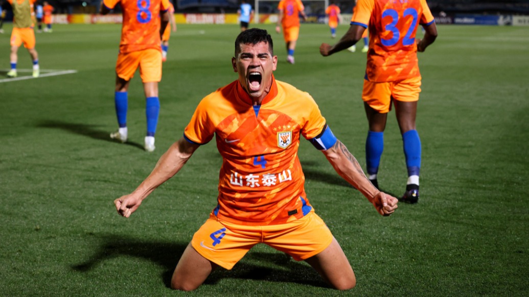 包含山东鲁能实现惊天大逆转,赢得三分的词条 包含山东鲁能实现惊天大逆转,赢得三分的词条