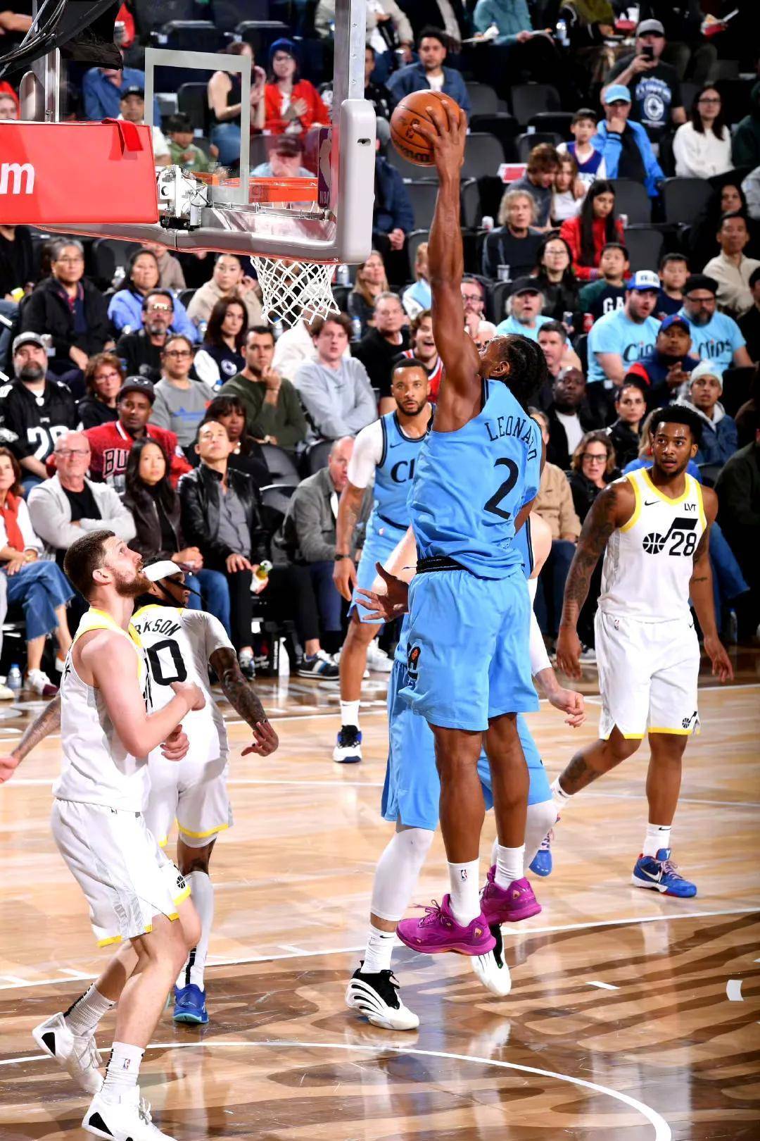 包含爵士客场击败快船,高质量对抗激发热情的词条 包含爵士客场击败快船,高质量对抗激发热情的词条