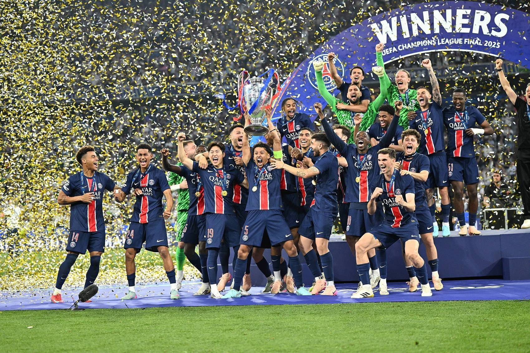 战术对决！豪强相争欧洲足球赛激烈角逐！的简单介绍