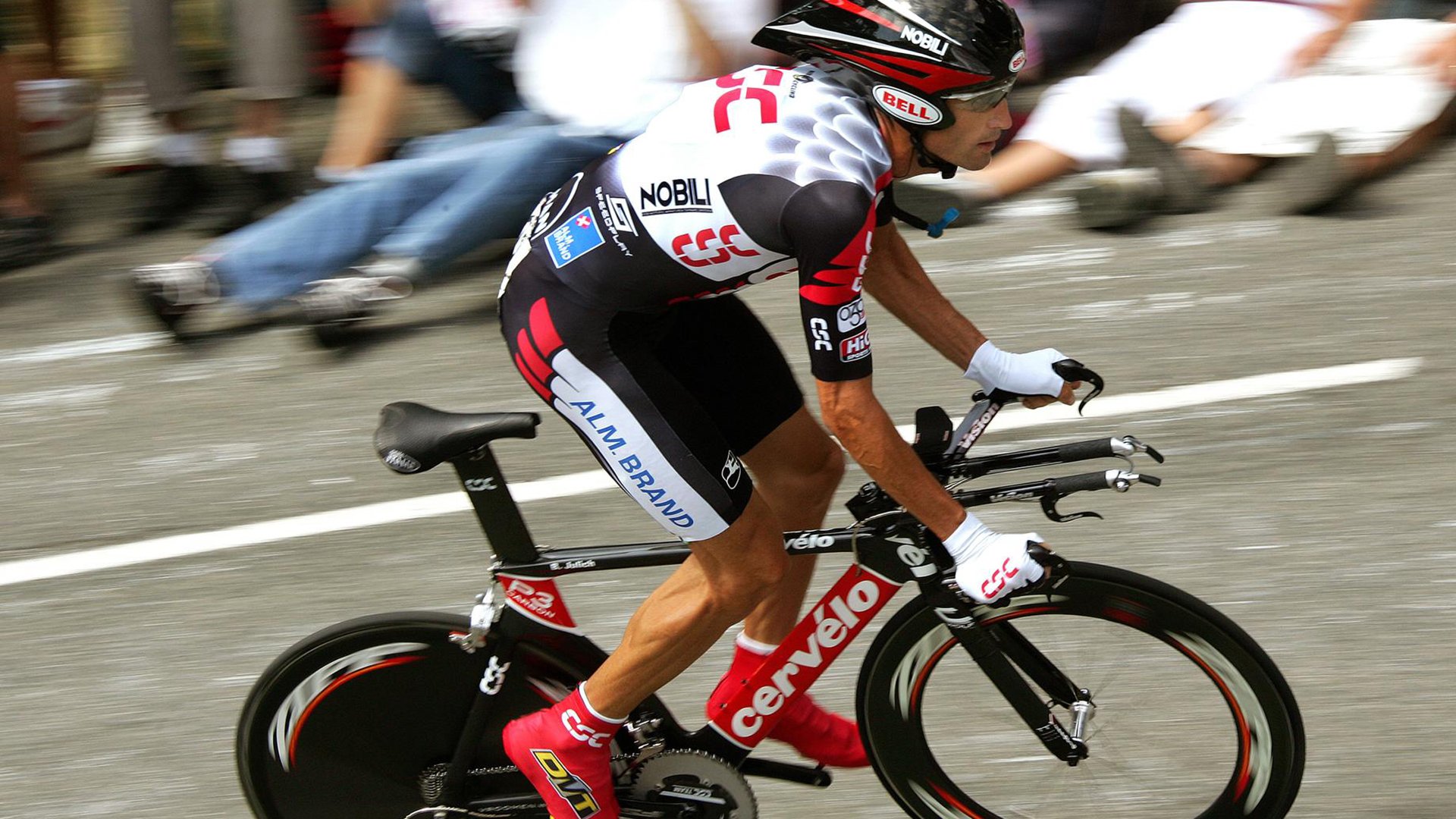 平行宇宙的篮球对决,当欧文在CBA总决赛单场狂砍58分,广东队却用团队篮球横扫骑士